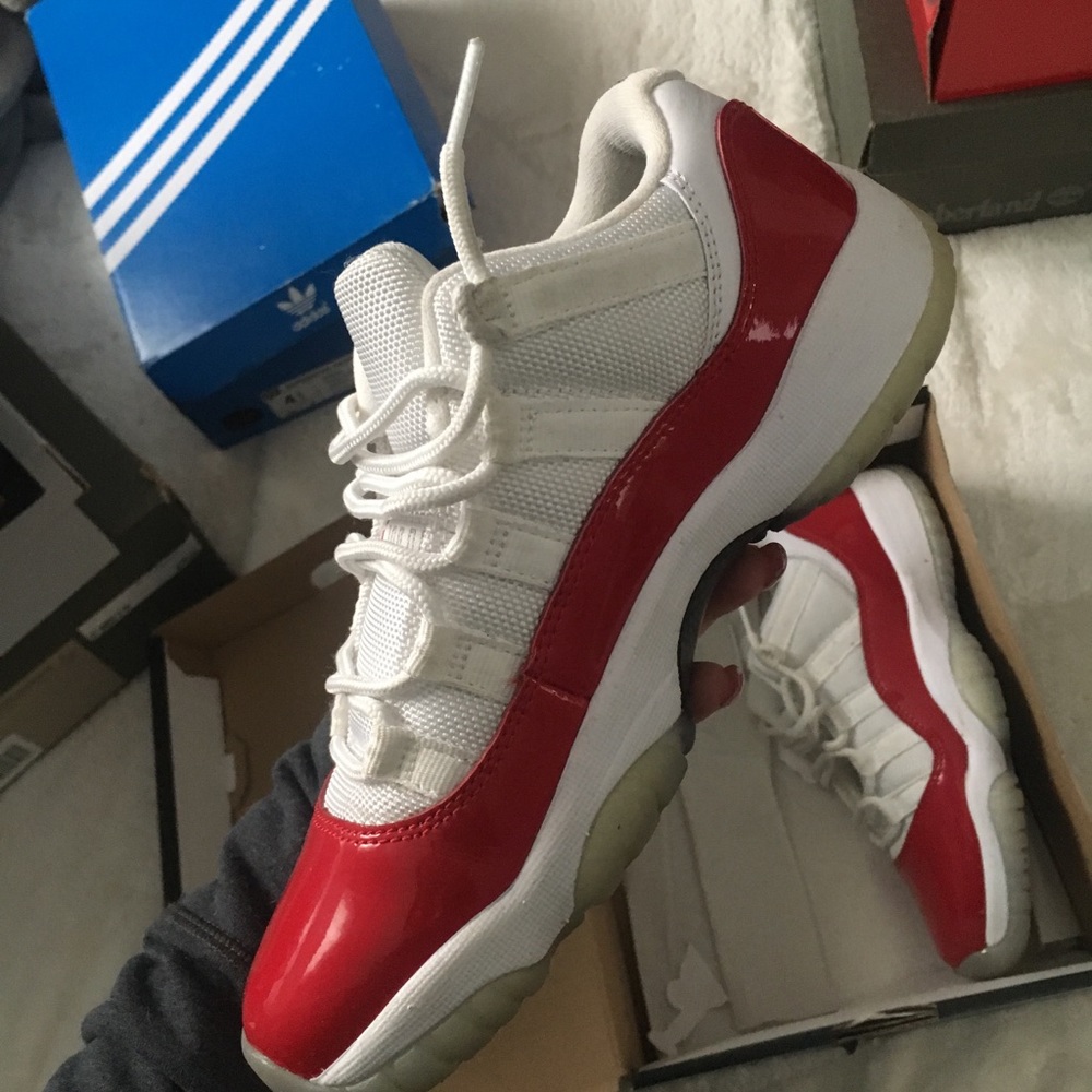 Varsity Low 11s - Picture 3 of 6